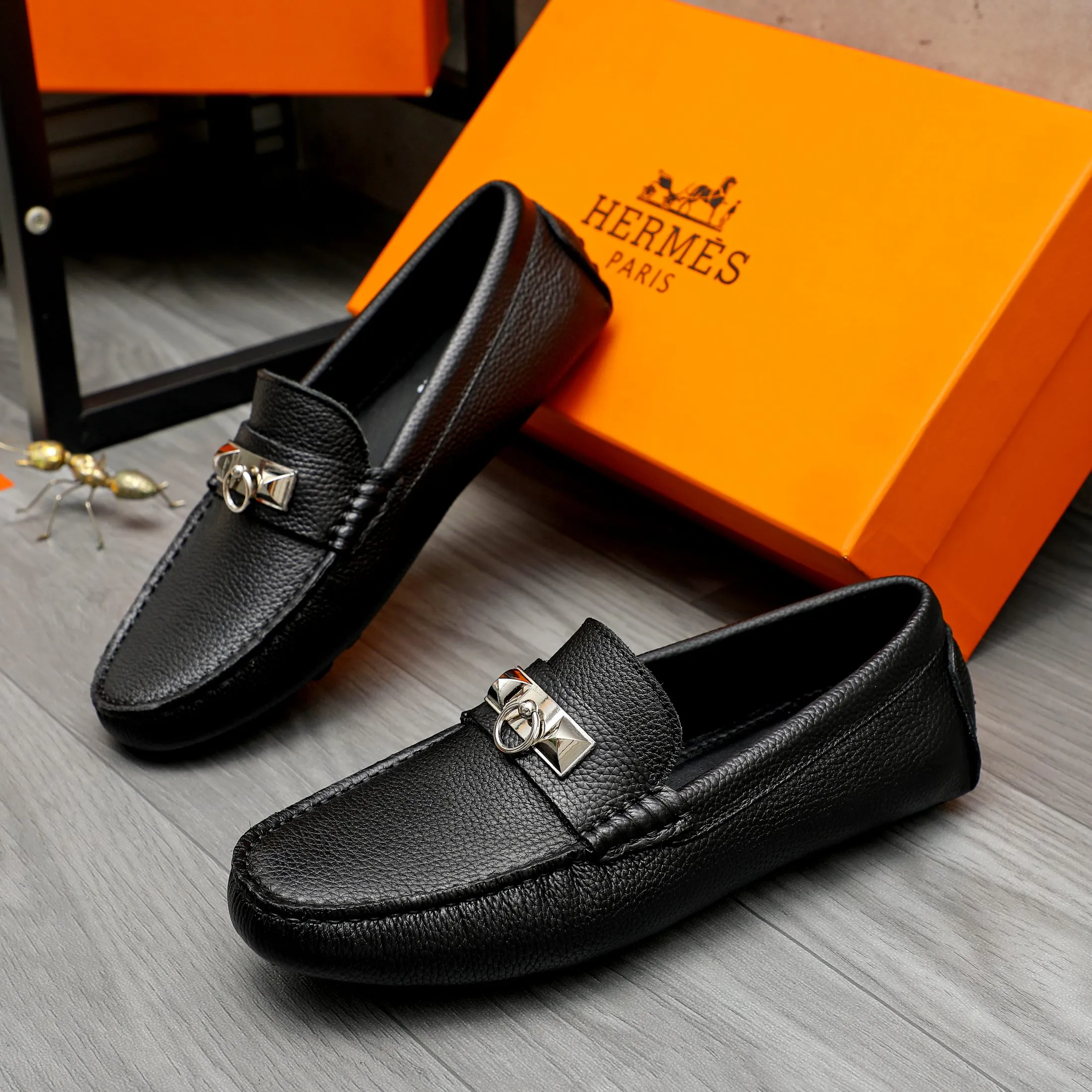 Men's shoes 💰420 Product trademark: HERMES "Hermes" casual slip-on shoes Regular size: 38-46 (45.46 custom-made, non-returnable) Product materials: Selected pebbled cowhide upper, sheepskin lining, non-slip bean outsole